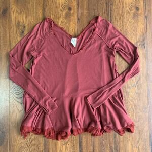 Free People We The Free Wine Red Tangerine V Neck Pullover Tee S